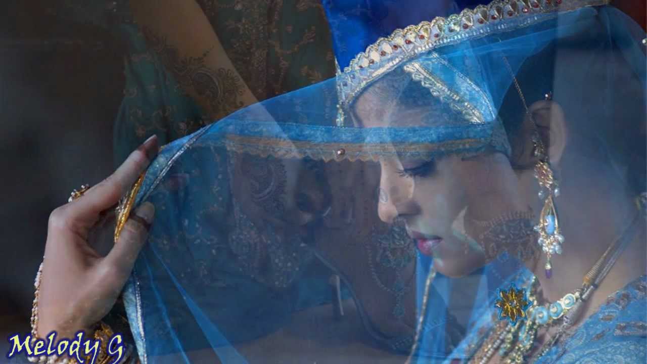 Kisi Ke Wade Pe Kyu - Song Cover Image
