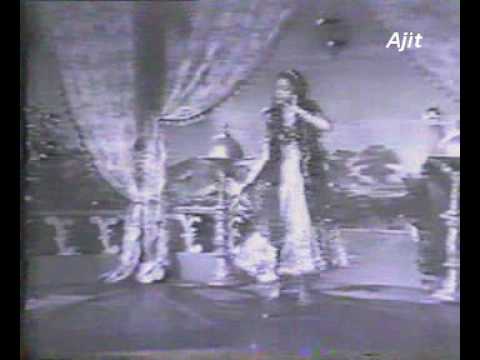 Jhan Jhan Paayal Baaje - Song Cover Image