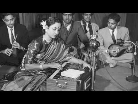 Main Jhoom Jhoom Kar Gaati Hoon - Song Cover Image