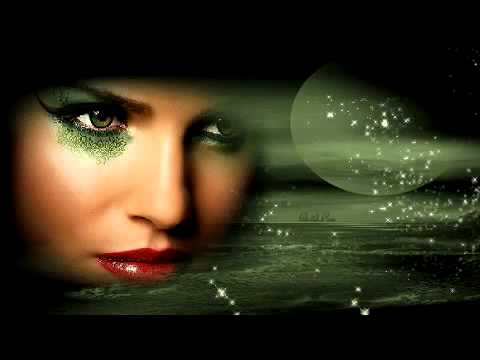 Hun Ajeeb Kashmakash Mein - Song Cover Image