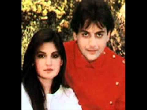 Hum Aur Tum - Song Cover Image