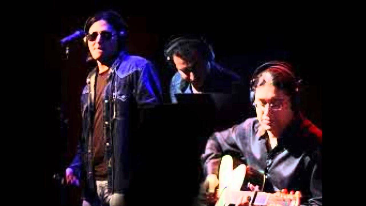 Beqarar - Song Cover Image