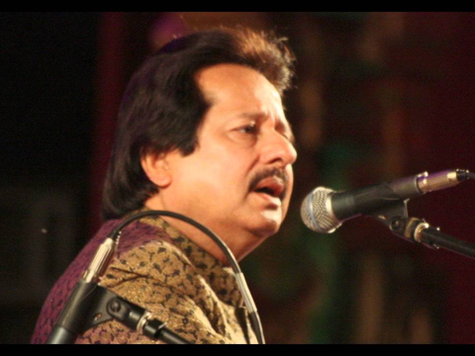 Roshan Chehra Kali Zulfen - Song Cover Image