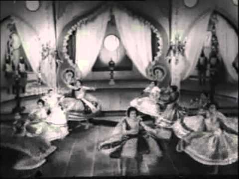 Baje Pag Pag Payal Mori - Song Cover Image