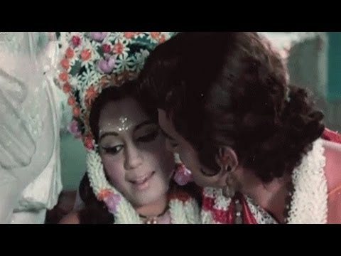 Meri Duniya Badal Gayi - Song Cover Image