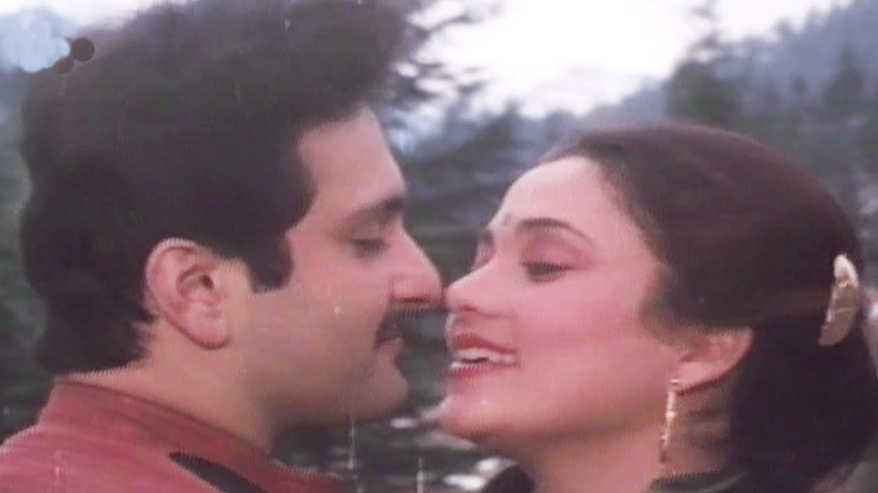 Mil Gaye Hum Aur Tum - Song Cover Image