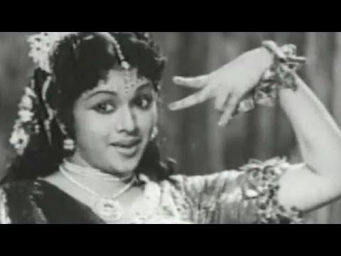 Tu Mrig Naini Madhubaini - Song Cover Image