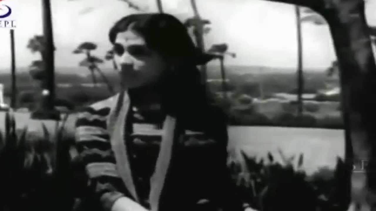 Akad Kar Ja Rahe Hai - Song Cover Image