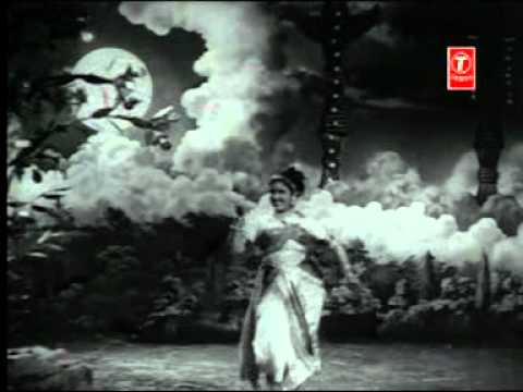 Mai To Chanda Ki Nagri Se Aayi Re - Song Cover Image
