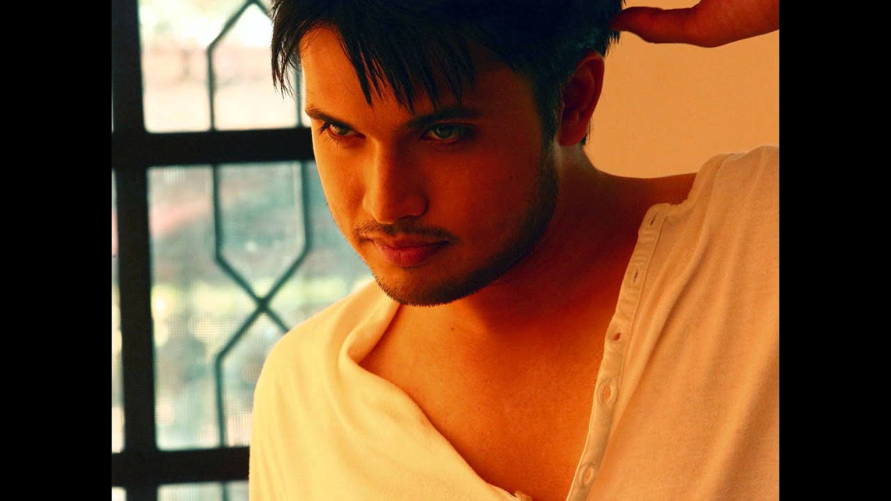 Maula Maula - Song Cover Image