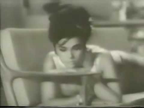 Husn Ikrar Kare - Song Cover Image