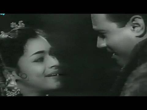 Aa Gaya Maza - Song Cover Image
