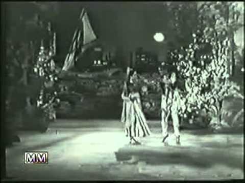 Thumak Thumak Chali Kamini - Song Cover Image