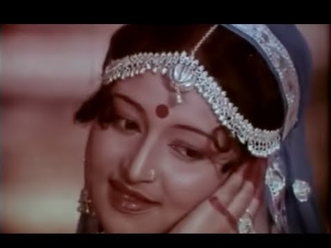 Holi Me Kaun Kunwari - Song Cover Image