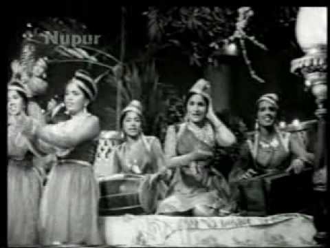 Hum Deewane - Song Cover Image