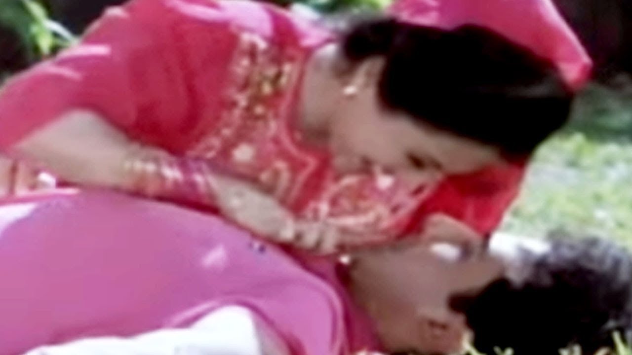 Chal Mundeya Mandir Mein - Song Cover Image