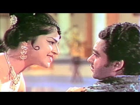 Aye Mere Soye Huye Pyaar - Song Cover Image