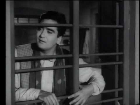Main Ek Badal Aawara - Song Cover Image