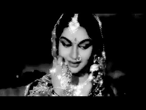 Mere Banne Ki Baat - Song Cover Image