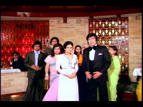 Hum To Garib Hai - Song Cover Image