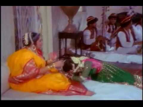 Tujhe Bhulne Ki Koshish - Song Cover Image