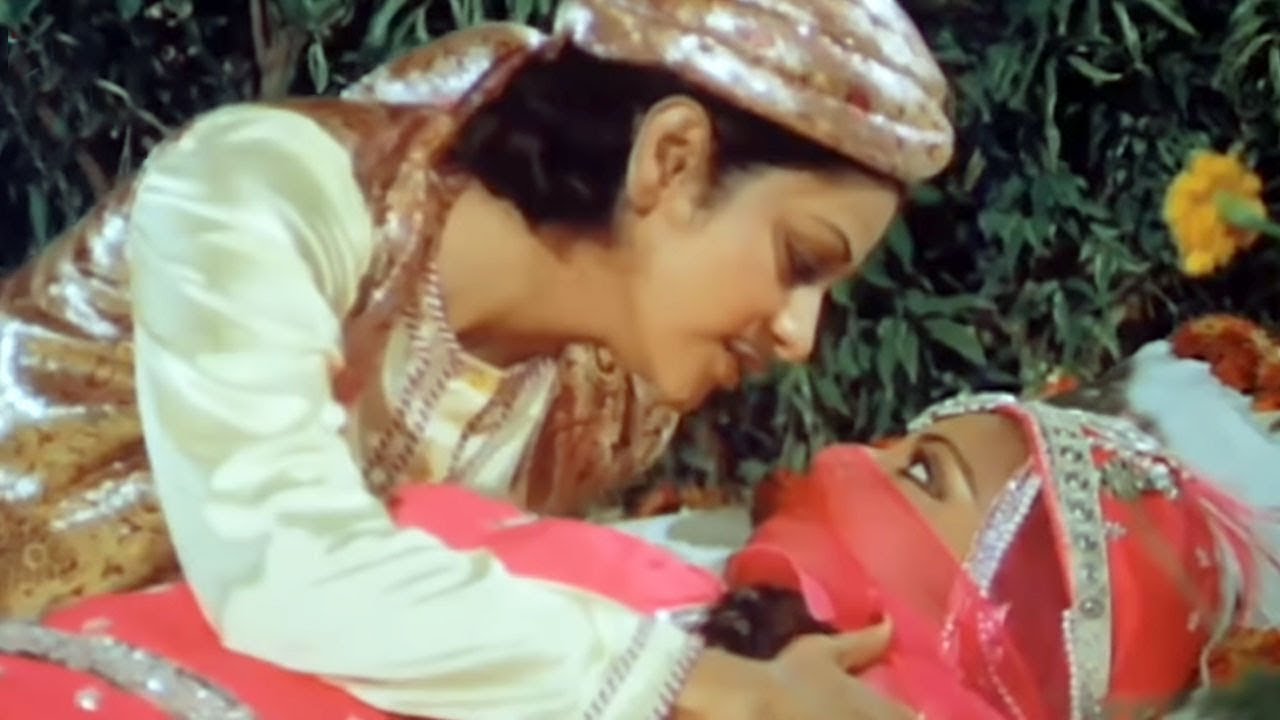 Mohabbat Ek Vaada Hai - Song Cover Image