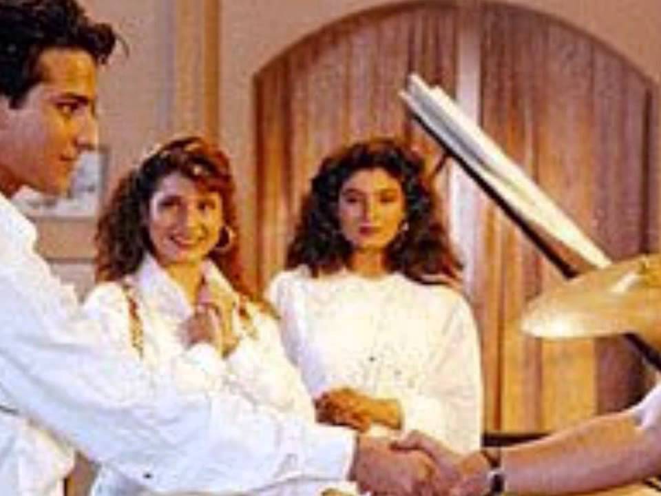 Mujhe Ishq Ho Gayaa - Song Cover Image