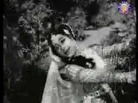 Mere Dil Mein Halki Si - Song Cover Image