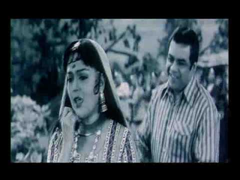 Kyon Aage Peeche - Song Cover Image