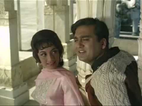 Naino Wali Ne - Song Cover Image