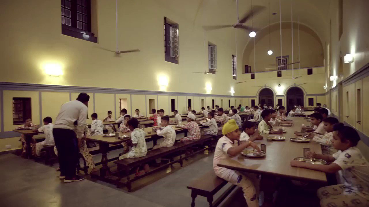 Le Aate Hai - Song Cover Image